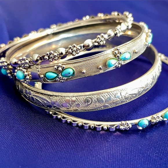 Silver Bangles w/ Turquoise Stones - Picture 3 of 4